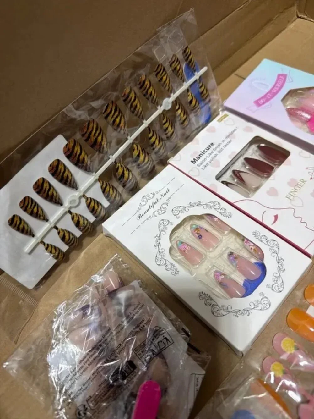 Lot of press on nails 6 sets